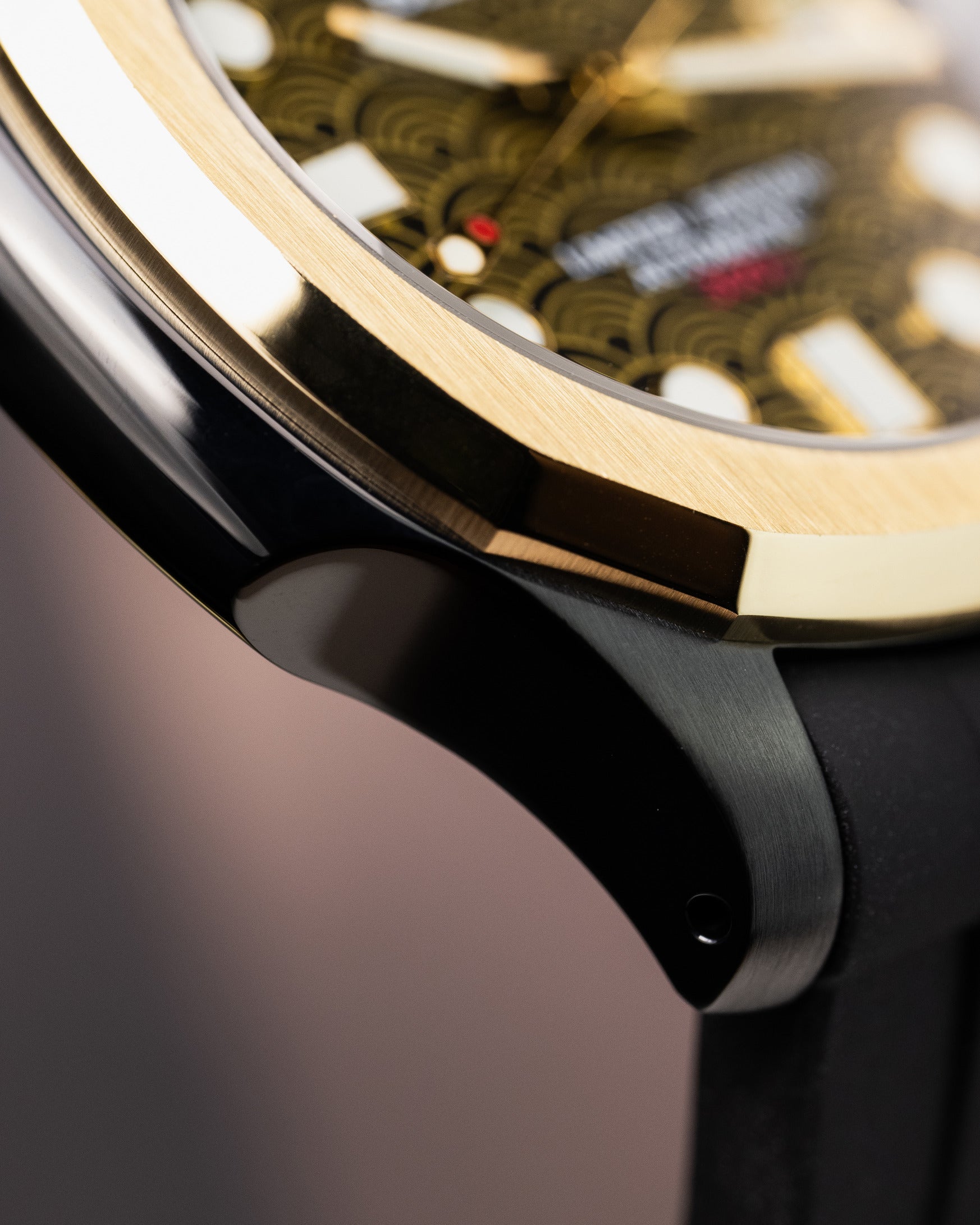 Limited Edition Custom – Seiko Mod With Gold Bezel Black Nautilus Case Gold Japanese Seigaiha Wave Pattern Dial Black Rubber Strap With Gold Clasp