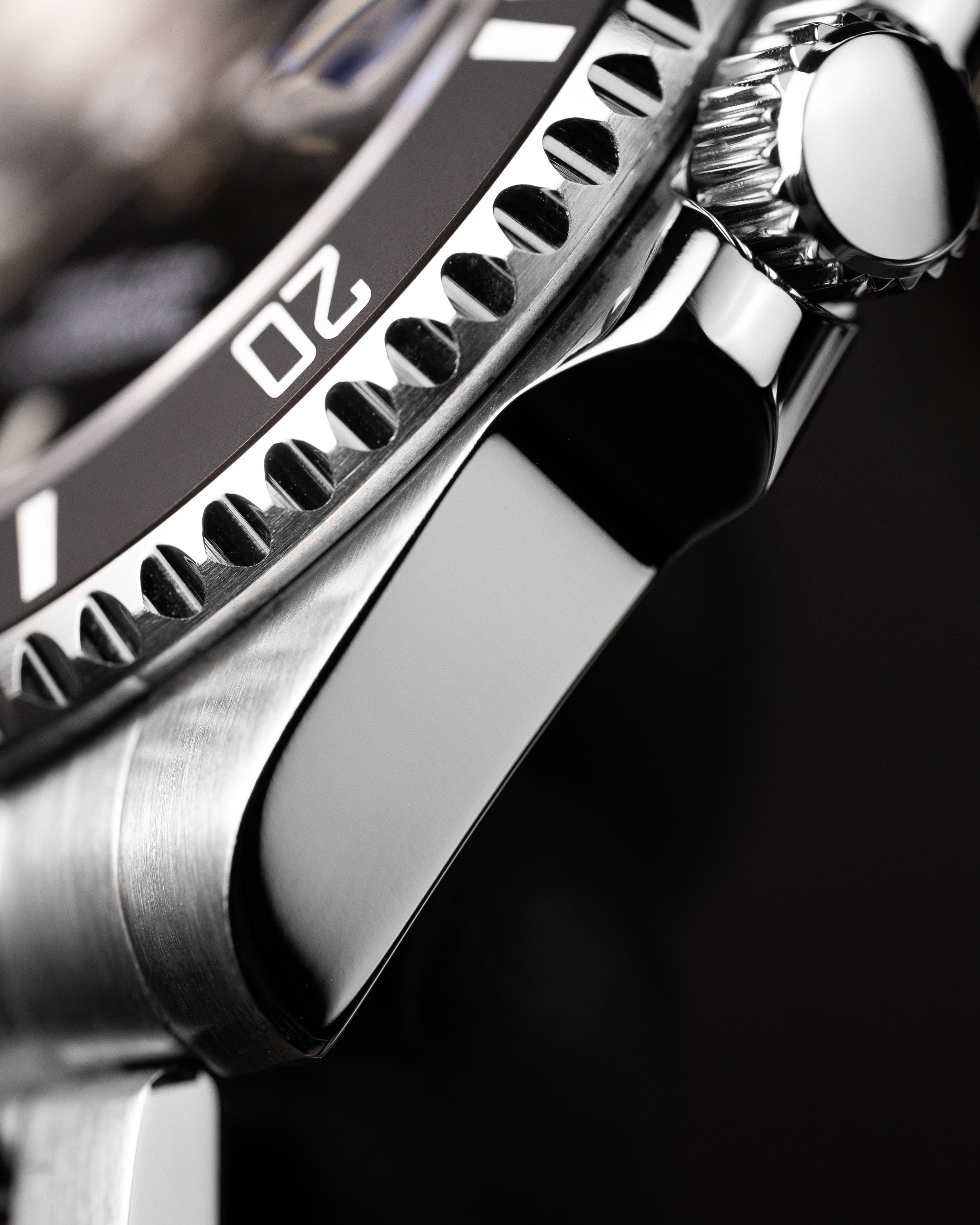 Seiko Mod Submariner – With Black Bezel And Dial Automatic Diver On Brushed Oyster-Style Bracelet13