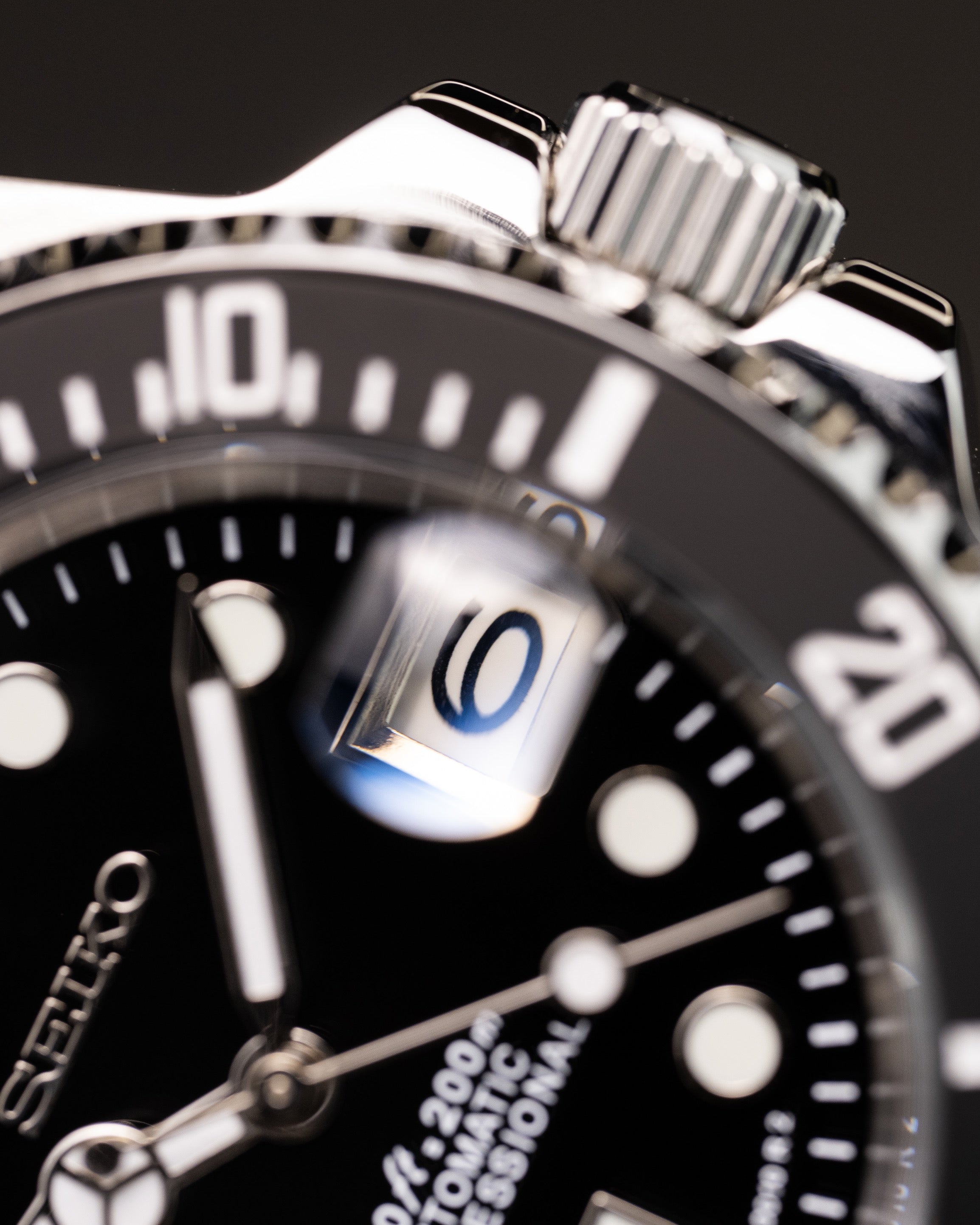 Seiko Mod Submariner – With Black Bezel And Dial Automatic Diver On Brushed Oyster-Style Bracelet9