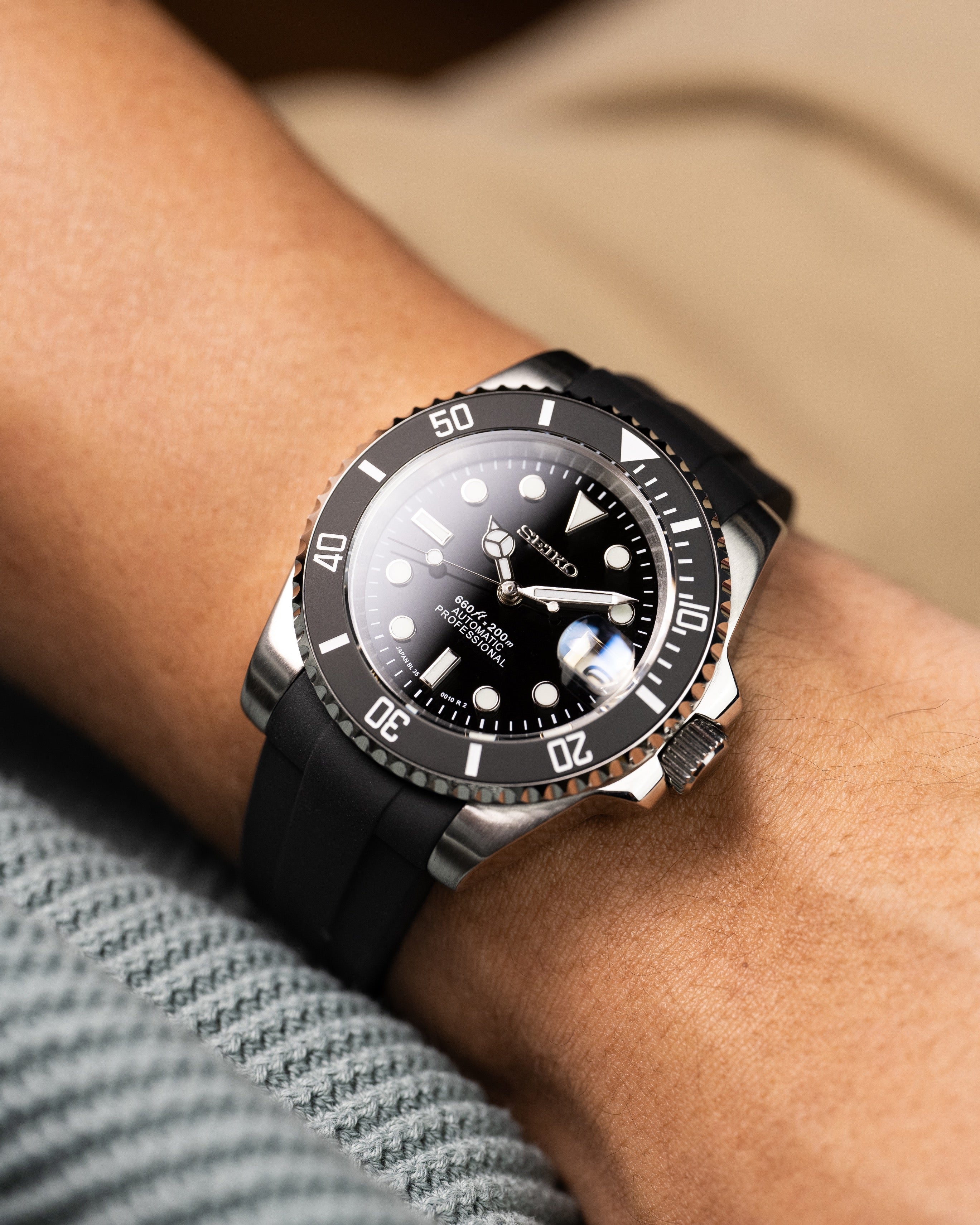 Seiko Submariner Homage – Mod Black Dial Dive Watch With Cyclops Date Rubber Strap7