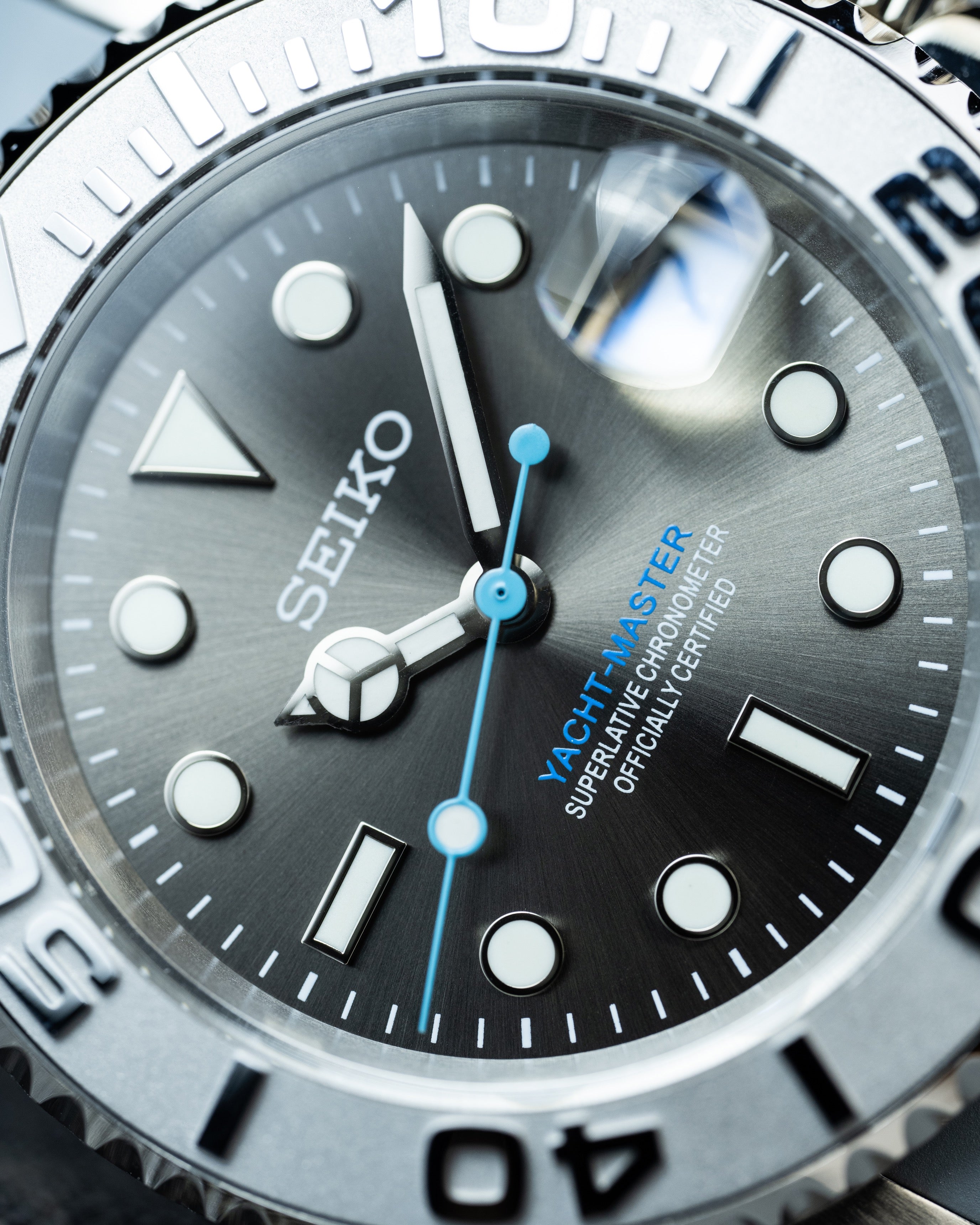 Seiko Yacht Master – Homage Mod Rhodium Dial Dive Watch With Cyclops Date10