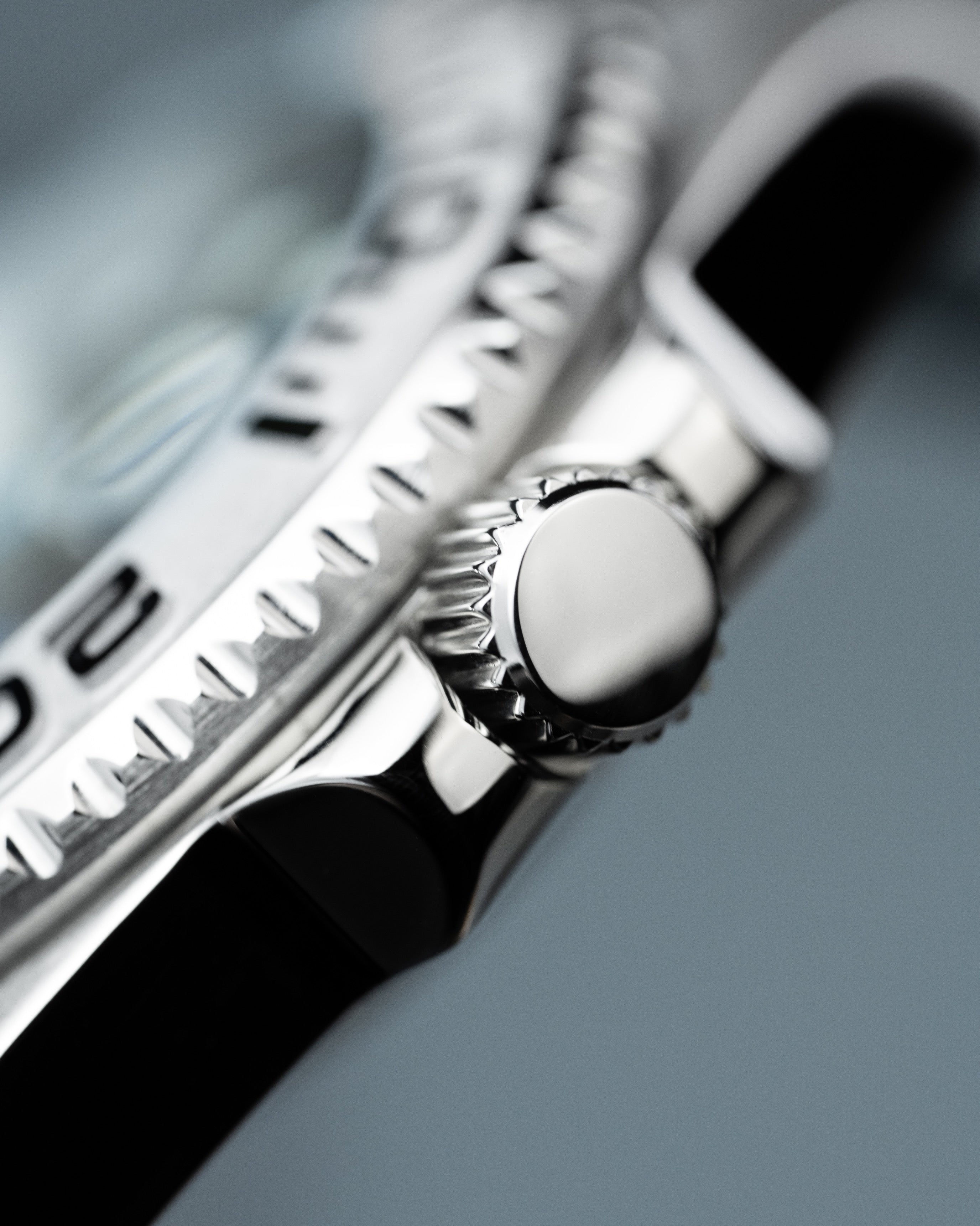 Seiko Yacht Master – Homage Mod Rhodium Dial Dive Watch With Cyclops Date12