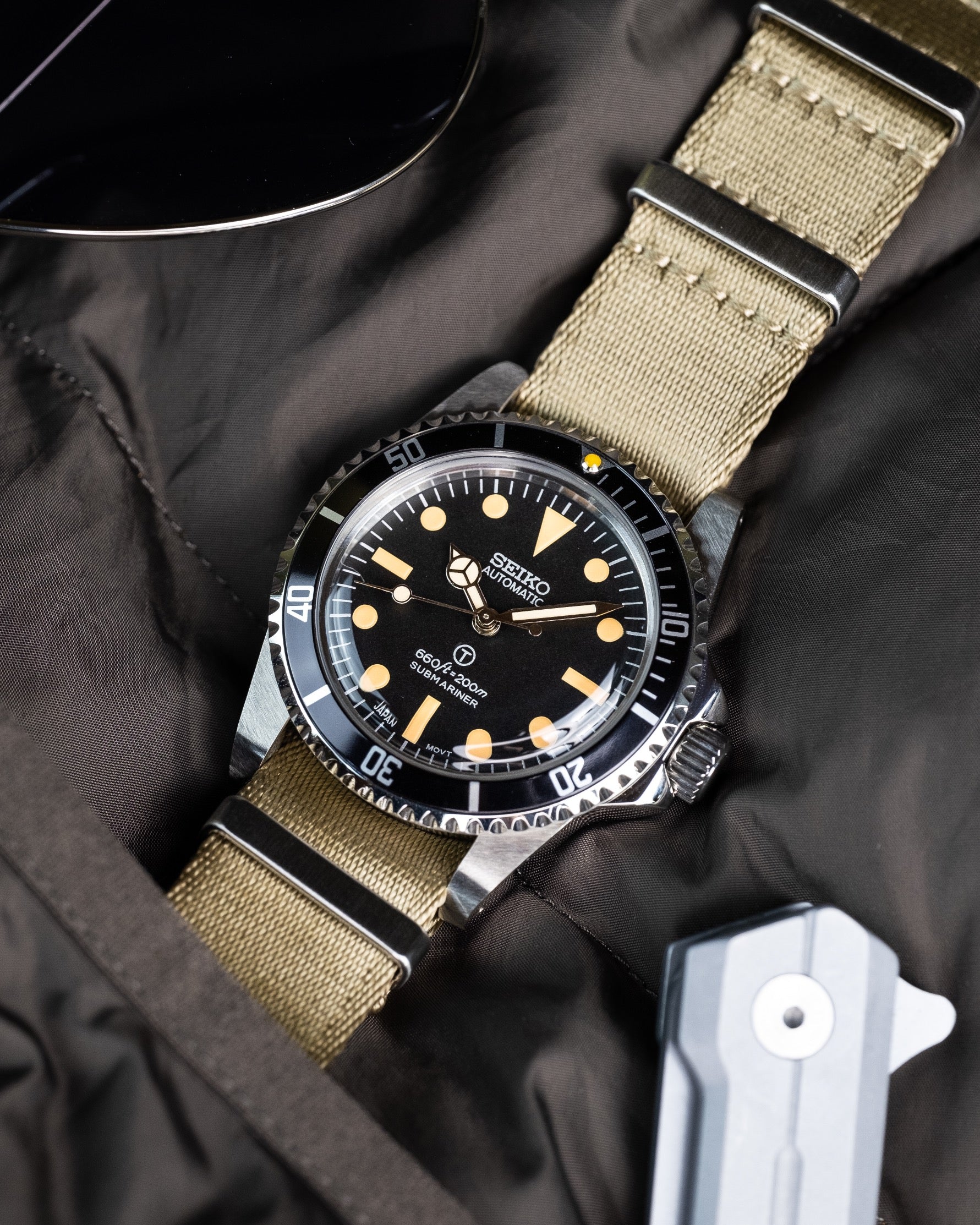 Vintage Seiko 5513 Submariner Mod – With Patina Gilt Markers Matte Black Dial Khaki Nato Strap