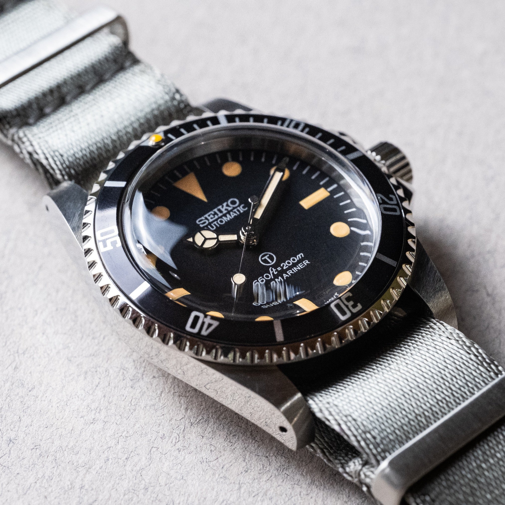 Vintage Seiko 5513 Submariner Mod – With Patina Gilt Markers Matte Black Dial Khaki Nato Strap