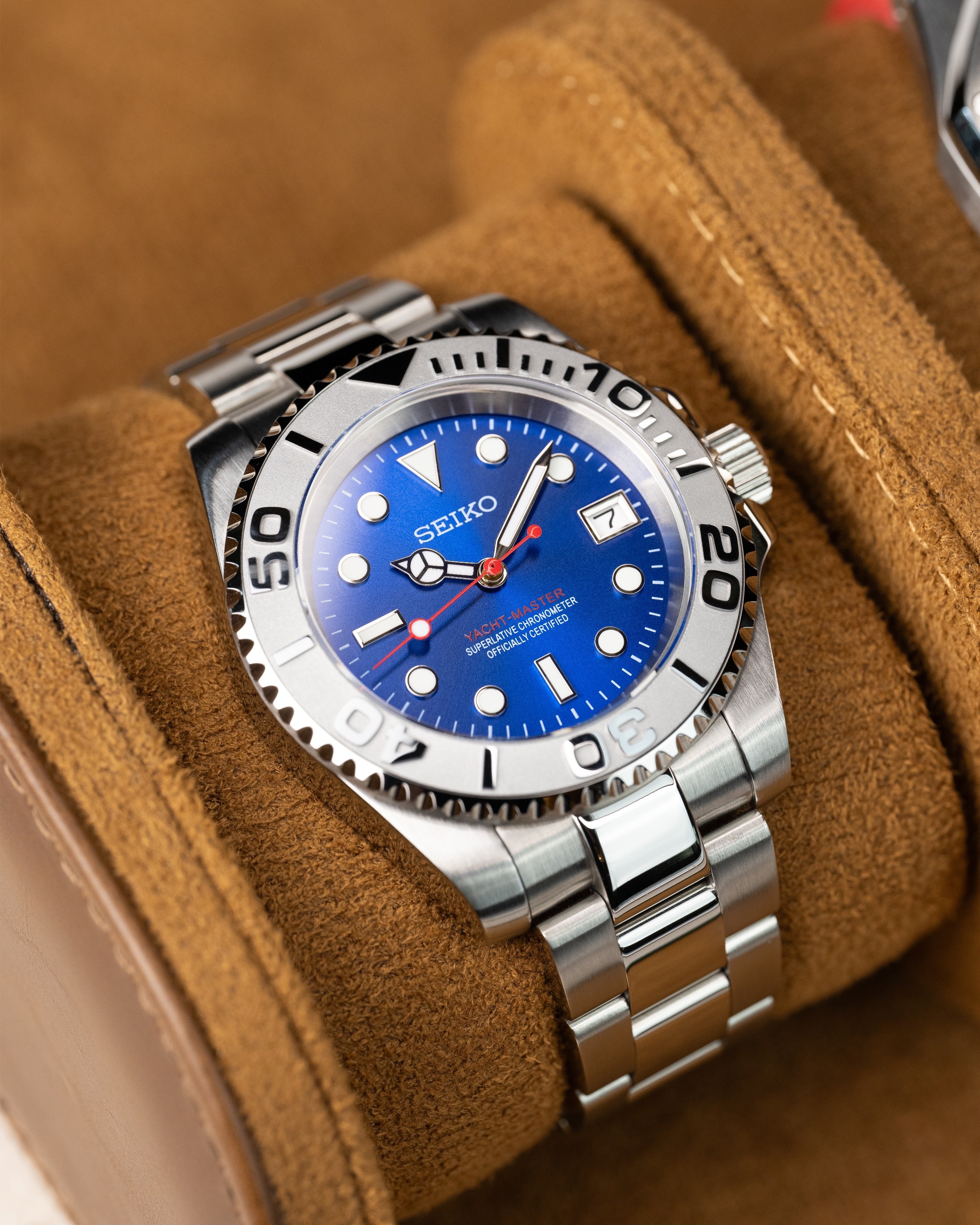 Custom Seiko Blue Red Yacht Master Homage Mod – Blue Dial Dive Watch With Date