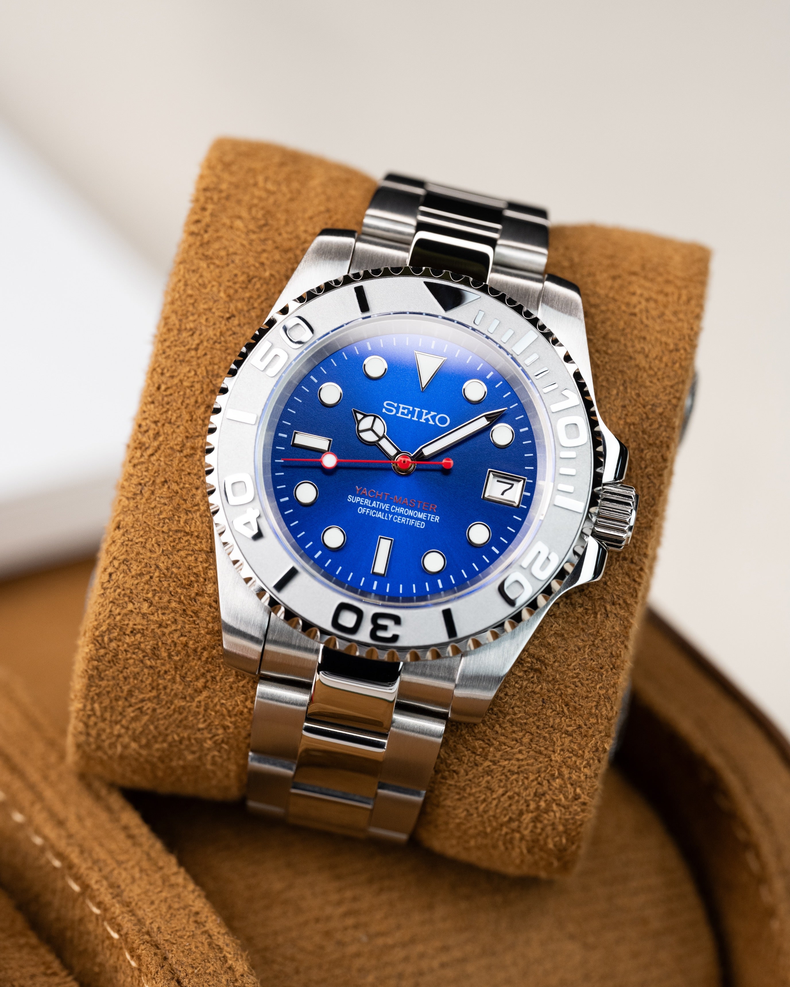 Custom Seiko Blue Red Yacht Master Homage Mod – Blue Dial Dive Watch With Date