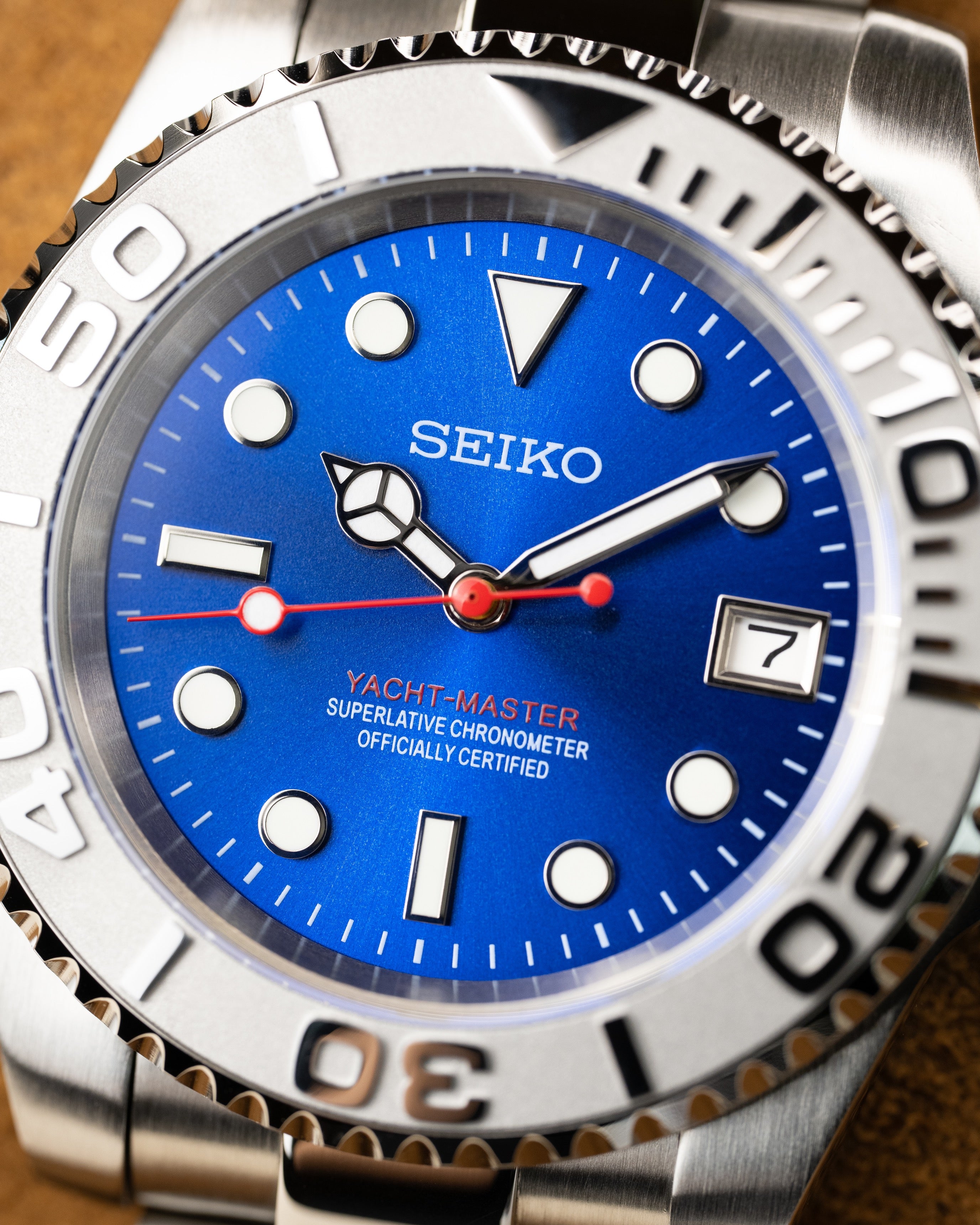 Custom Seiko Blue Red Yacht Master Homage Mod – Blue Dial Dive Watch With Date