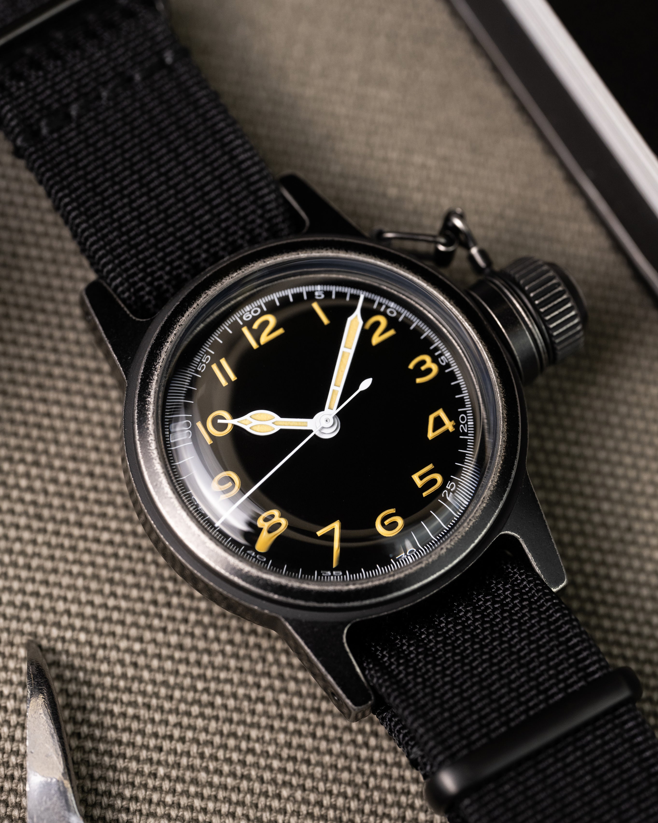 Custom Seiko Mod – Military Dive Watch Inspired By1951Elgin Udt Frogman Matte Black Canteen-Style Case Gilt Numerals13