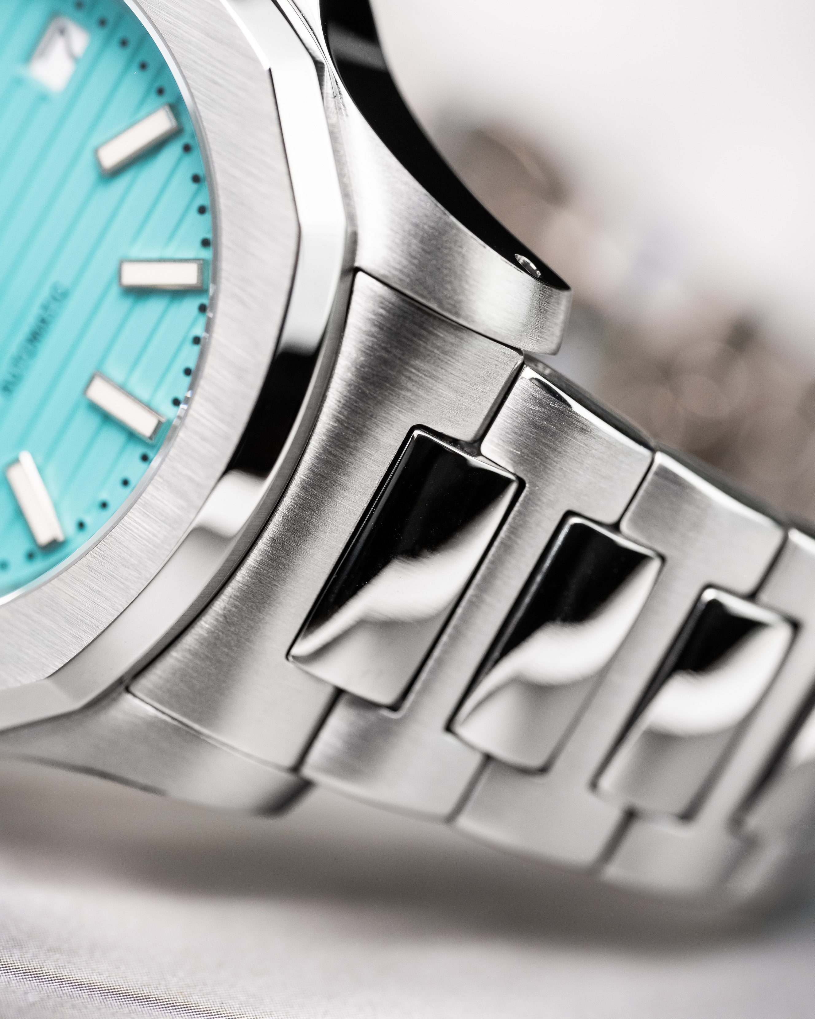 Custom Seiko Mod – Nautilus Homage With Tiffany Blue Textured Dial Brushed Stainless Steel Case And Integrated Bracelet20
