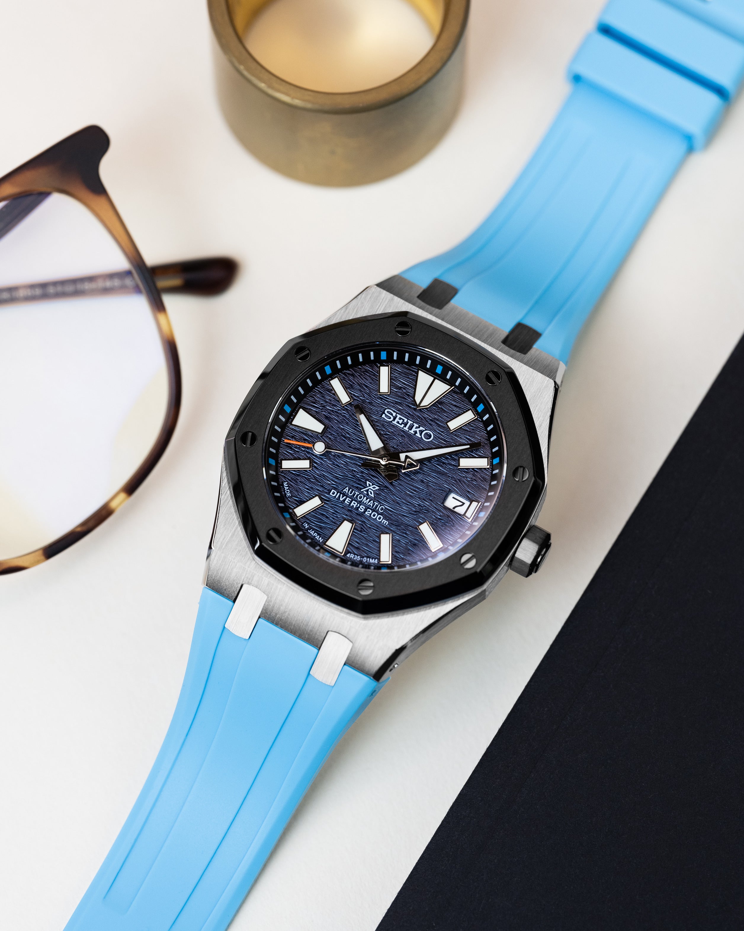 Custom Seiko Mod – Royal Oak Ap Homage Watch With Wave Textured Blue Dial Black Octagonal Bezel Orange Tipped Seconds Hand And Tiffany Blue Rubber Strap5