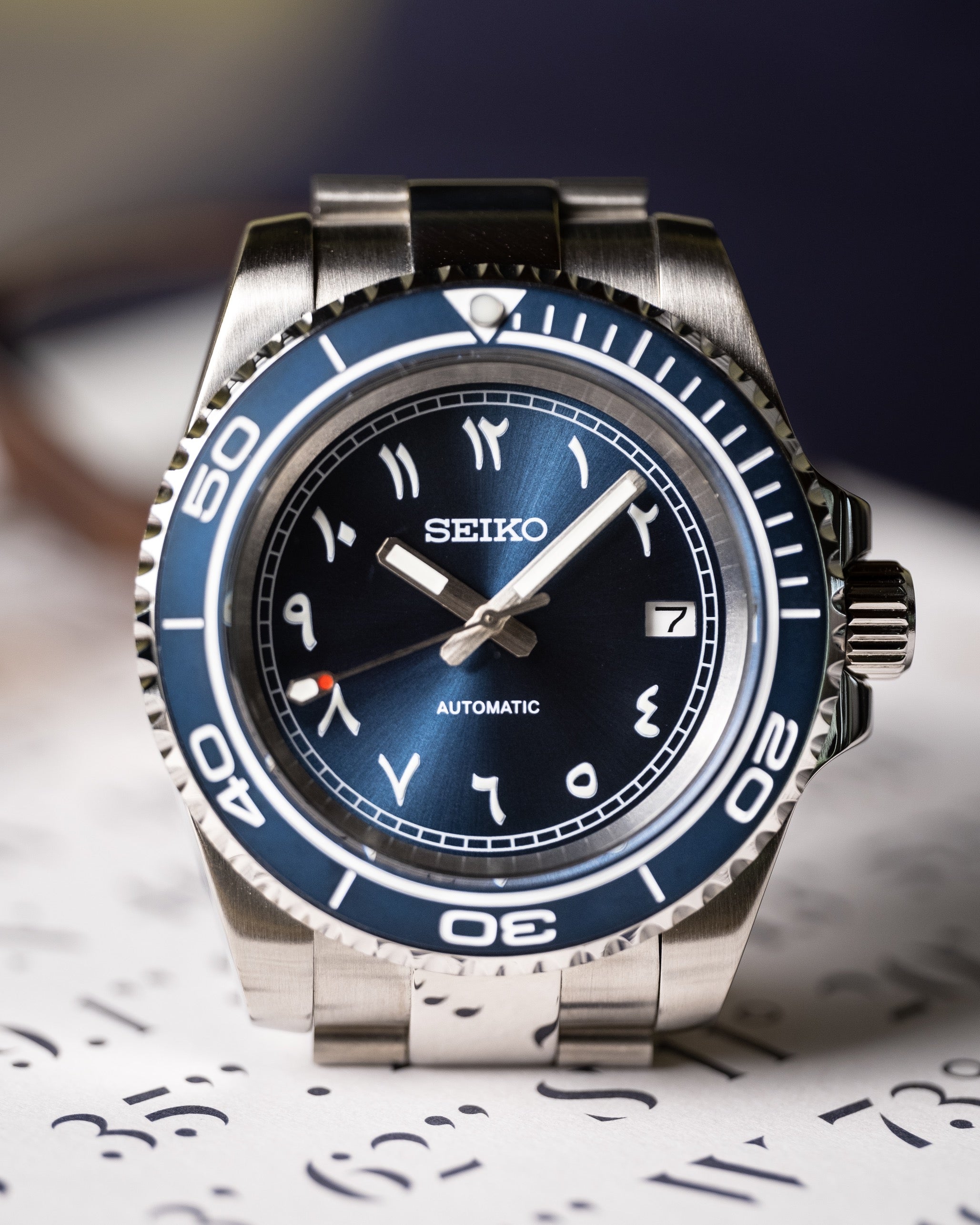 Custom Seiko Mod – Submariner Diver With Arabic Numerals Sunburst Blue Dial Stainless Steel Bracelet6