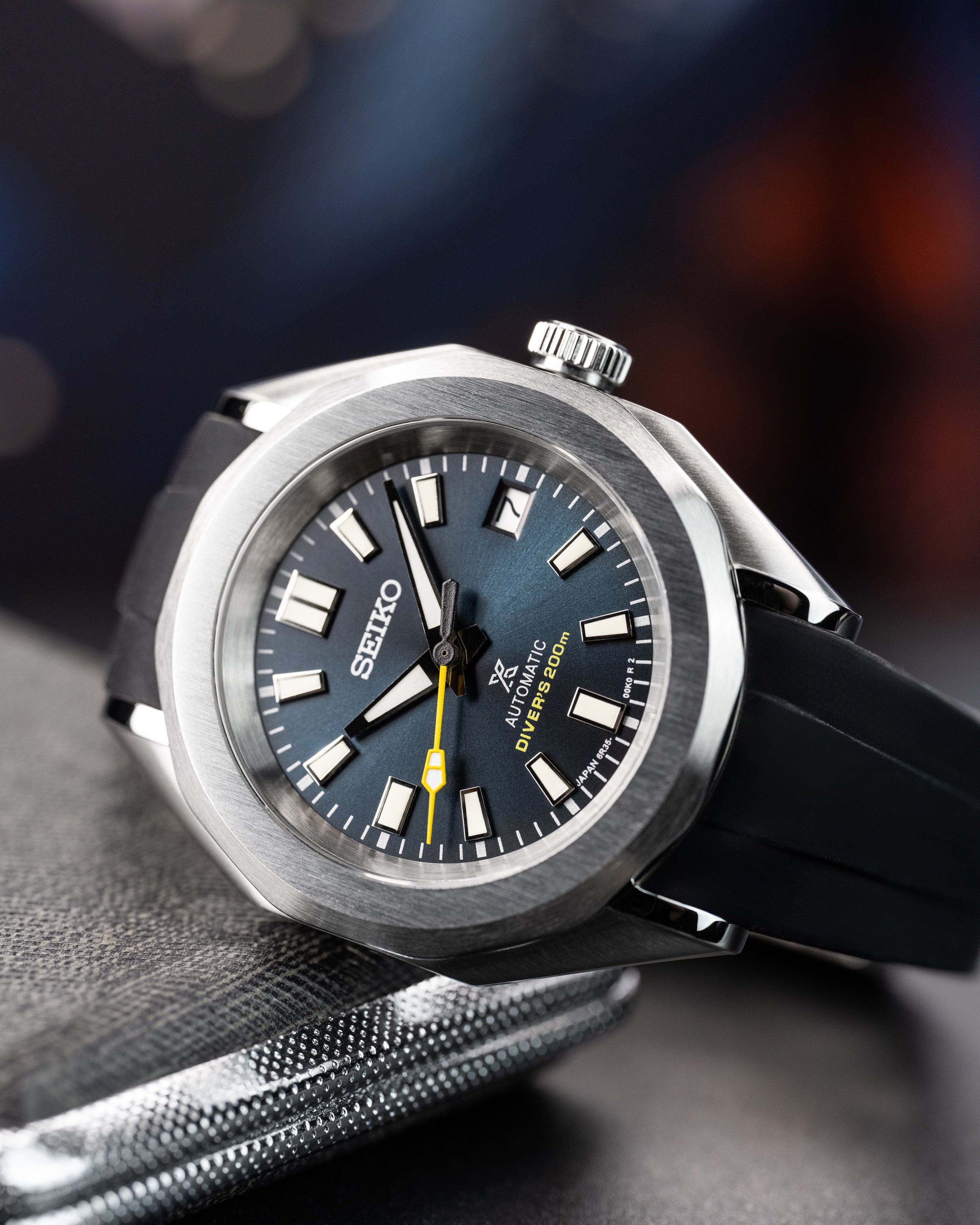 Custom Seiko Mod – Watch With Brushed Case Gradient Blue Dial Yellow Seconds Hand Custom Wheel Rim Exhibition See Through Caseback And Black Rubber Strap