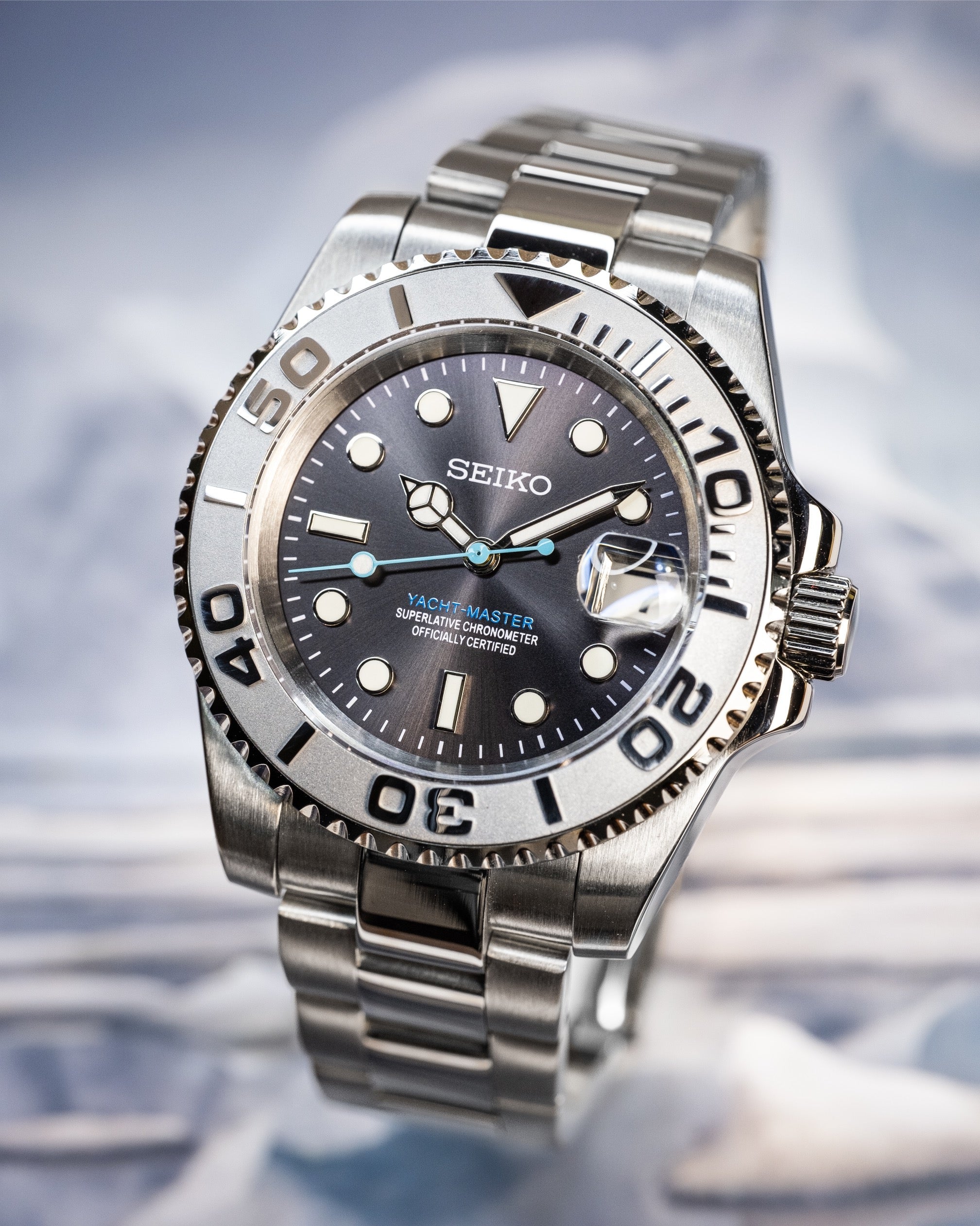 Seiko Yacht Master – Homage Mod Rhodium Dial Dive Watch With Cyclops Date2
