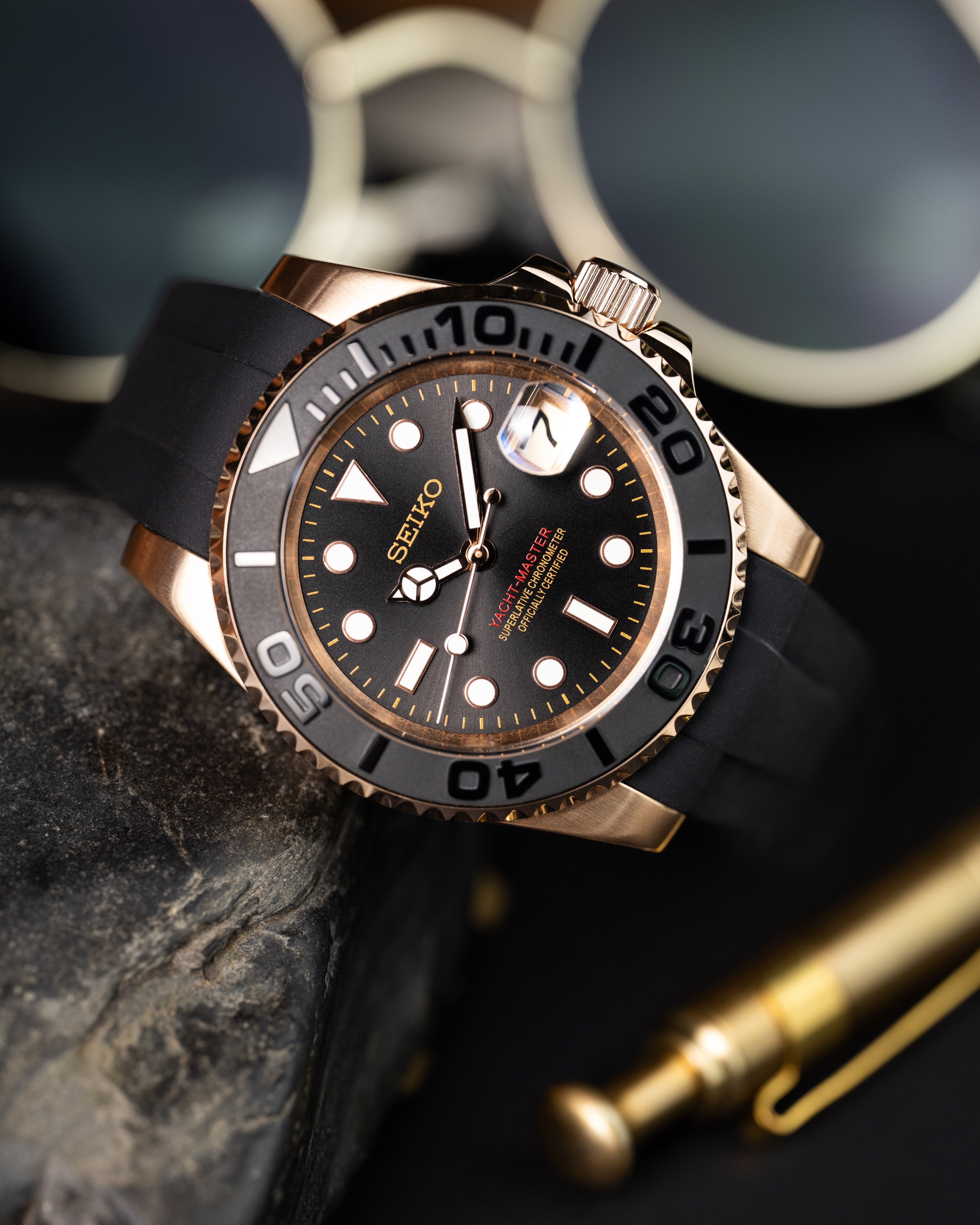 Custom Seiko Rose Gold Yacht Master Homage Mod – Black Dial Dive Watch With Cyclops Date